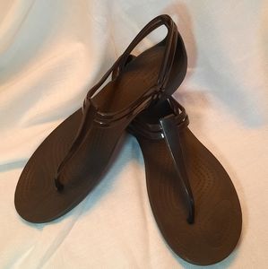 Crocs Isabella T-Strap Sandal size 8